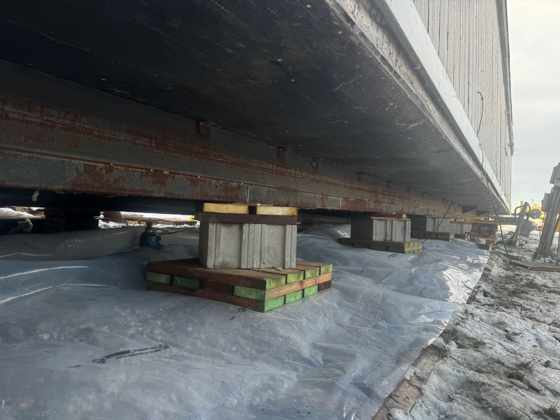 Re-blocking foundation support