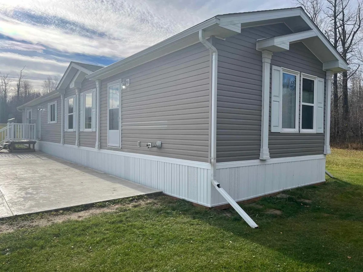 Vinyl Skirting Installation